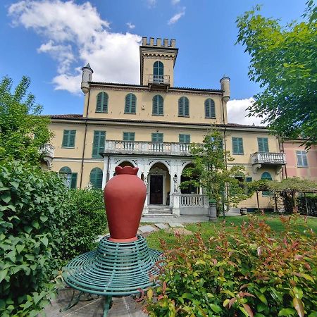 B&B Villa Ferrari Asti Exteriör bild