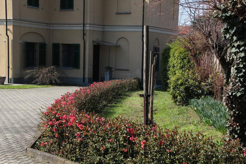 B&B Villa Ferrari Asti Exteriör bild
