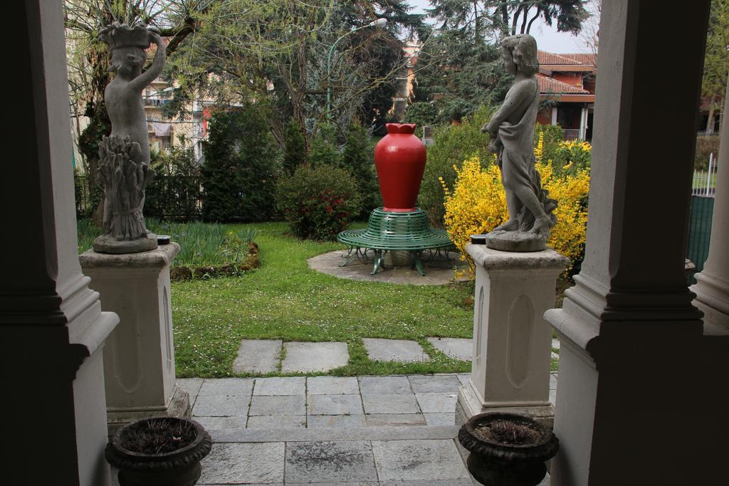 B&B Villa Ferrari Asti Exteriör bild